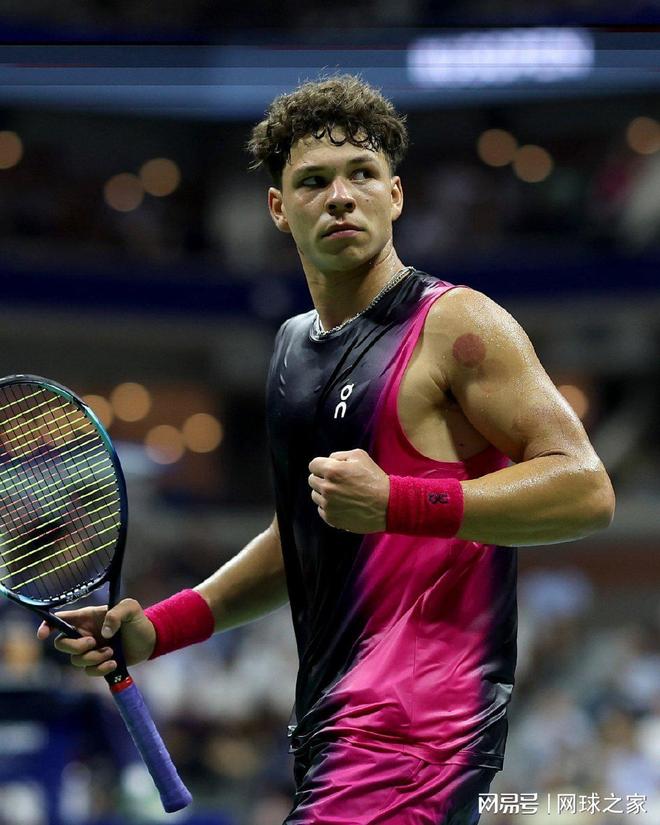 我们不仅看 我们不仅看