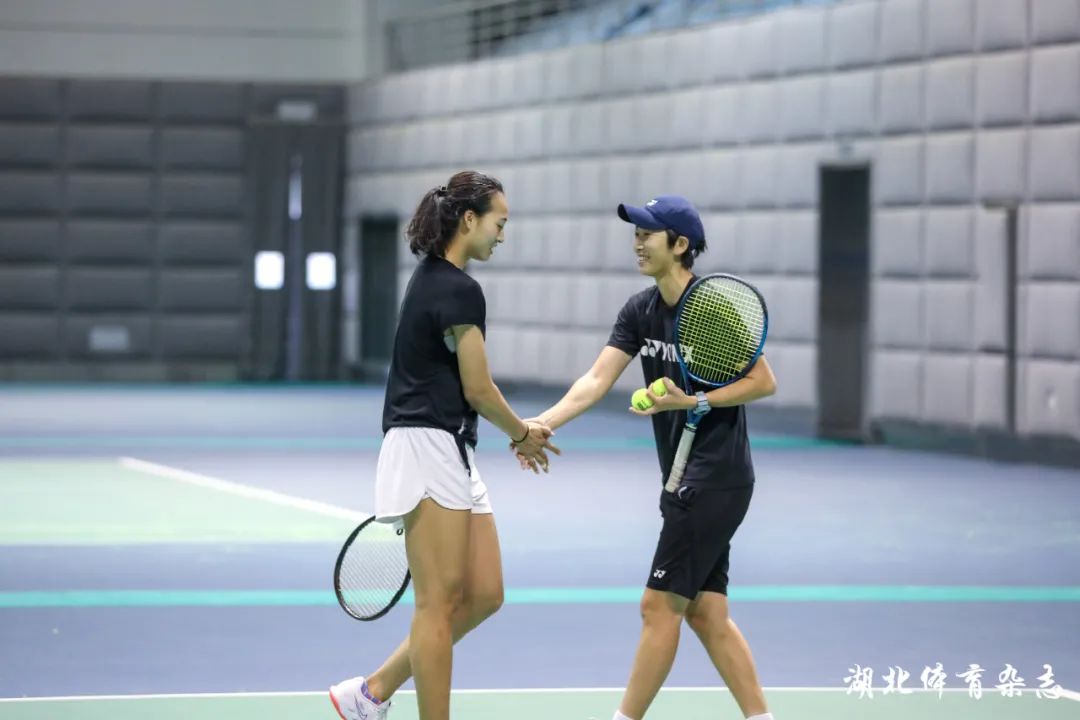 罗执教的短 罗执教的短